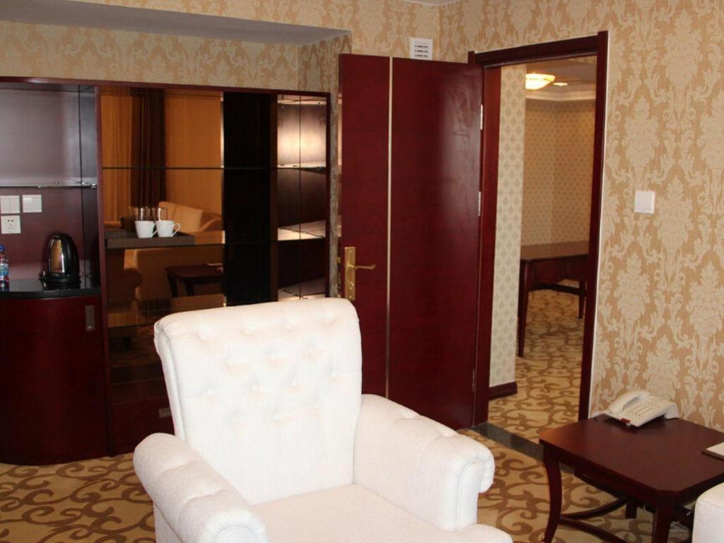 Dalian Southern Airline Pearl Hotel Esterno foto